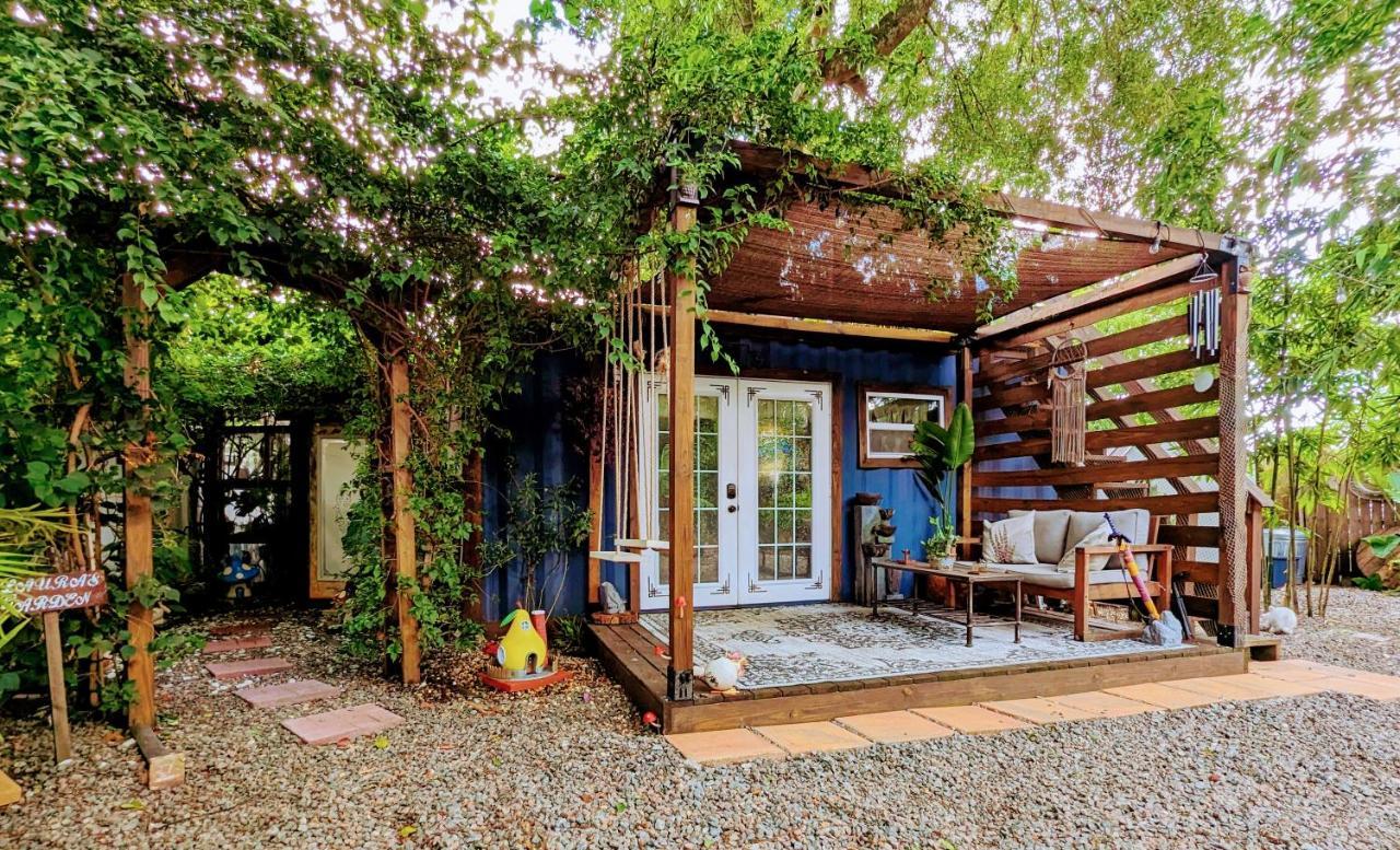 Cozy Af Tiny-House Oasis Villa Tampa Luaran gambar